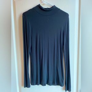 CAbi black undershirt with thumb holes